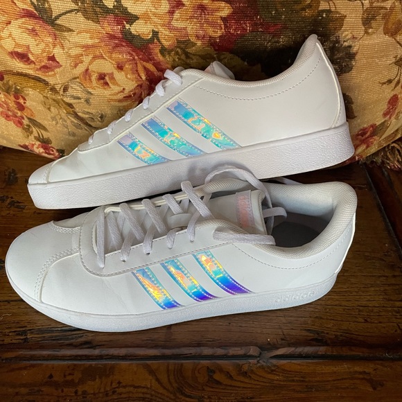 adidas Shoes - Adidas 3 stripe tennis shoes women 9